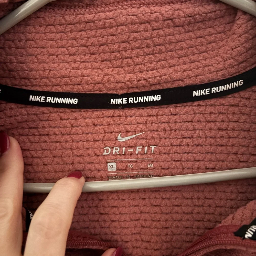 Nike Running Pullover Half-Zip Sweatshirt